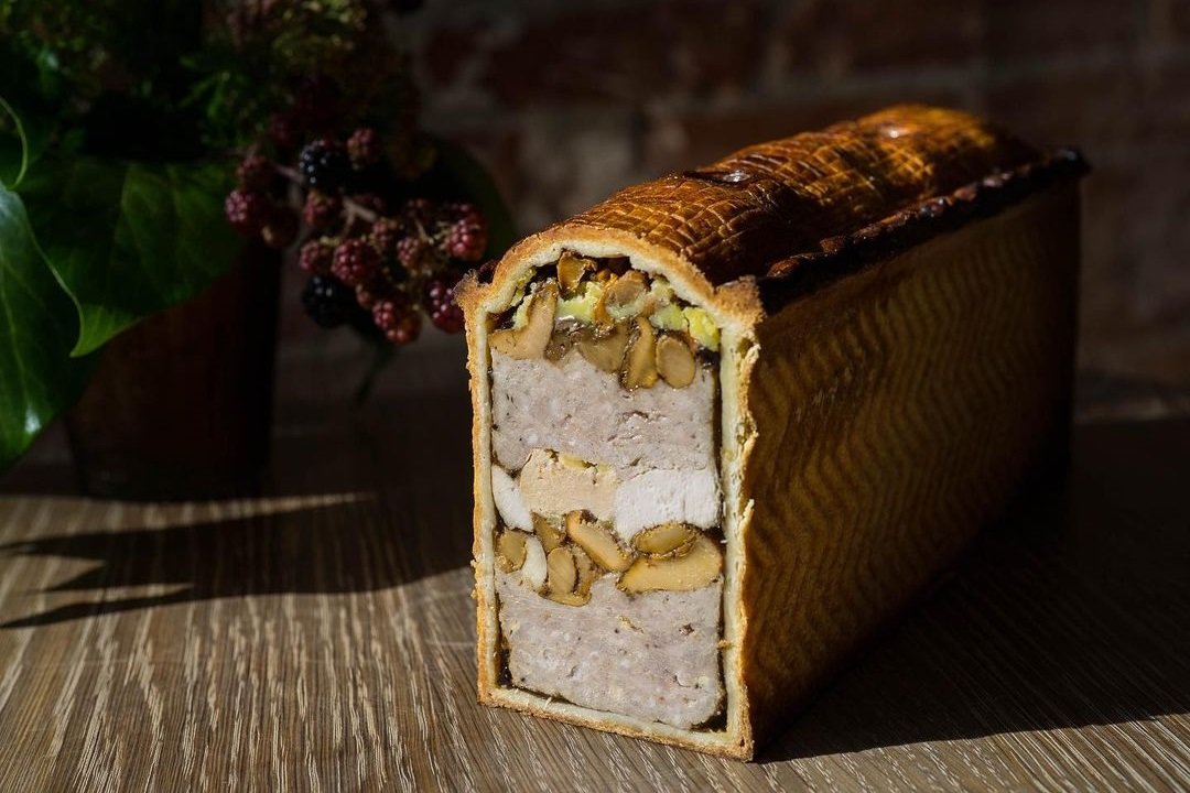 The Perfect Harmony of Flavors: Exploring Tortas Finas con Monsieur Cuisine