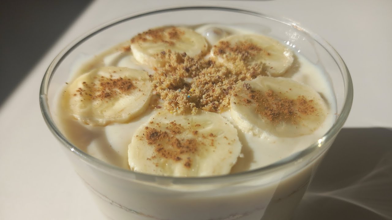 MAMBO’s Secret Ingredient: Elevate Your Smoothie Experience with Batido de Platano y Galletas