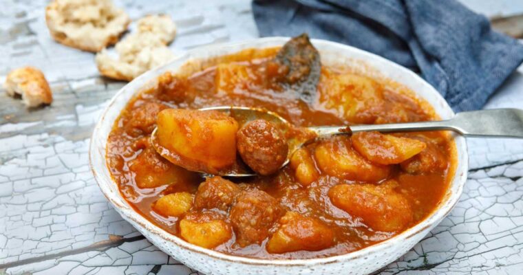 Spanish Cuisine at Its Best: How to Make Patatas a la Riojana con MAMBO