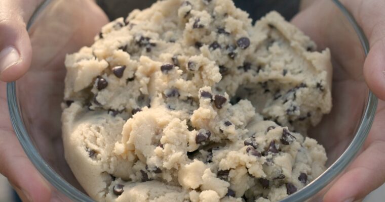 Experience Pure Dessert Perfection: Torta Tres Leches con Olla GM