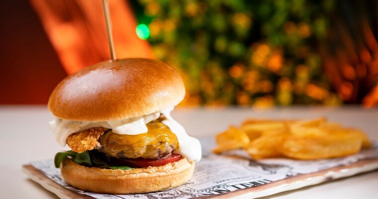 Experience the Perfect Pairing of Chicken and Cheese with Hamburguesas con MAMBO