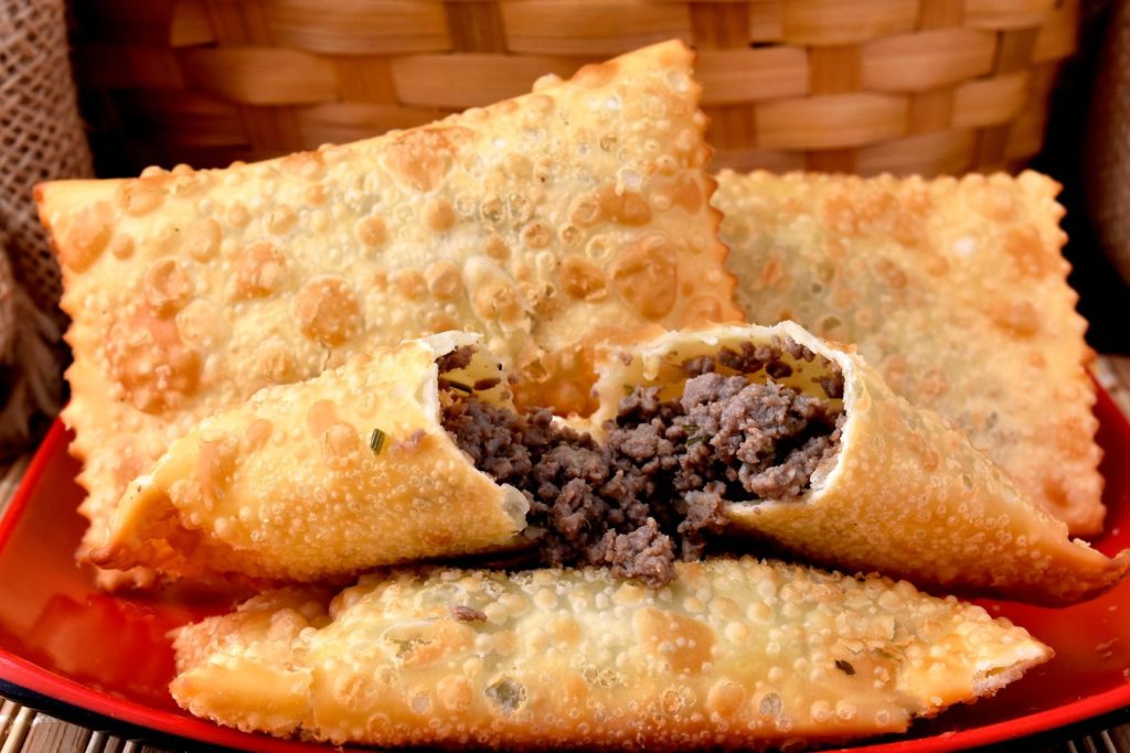 Indulge in the Ultimate Comfort Food: Pastel de Carne con Mambo