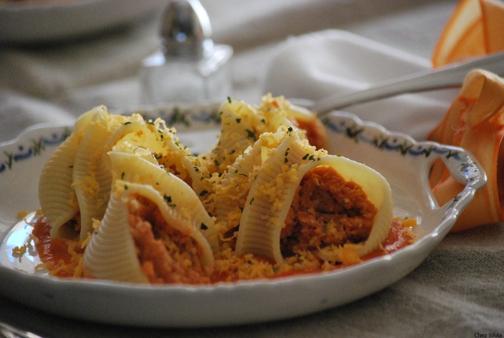 receta de Caracolas con huevo duro