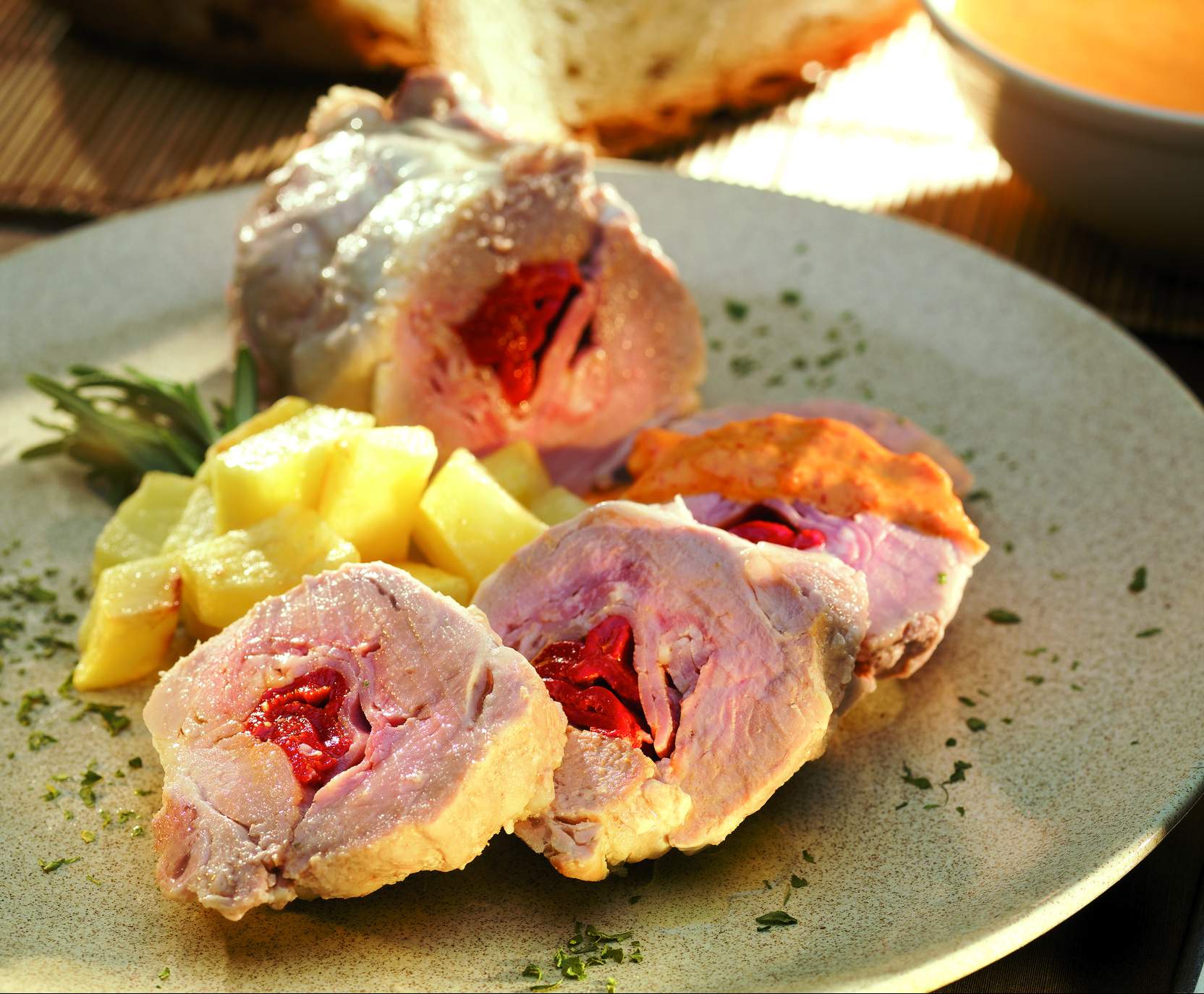 receta de Solomillo relleno con salsa de piquillos con thermomix