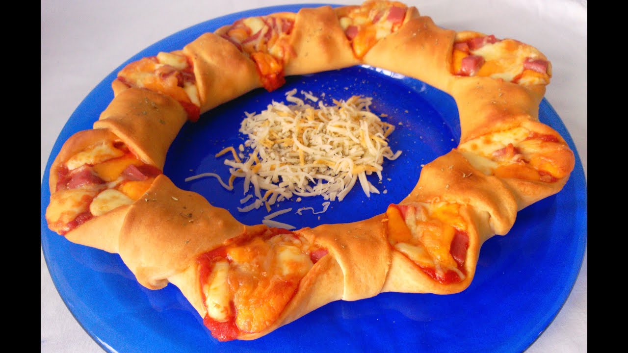 Step-by-Step Guide: How to Make a Delicious Corona de Pizza using Monsieur Cuisine