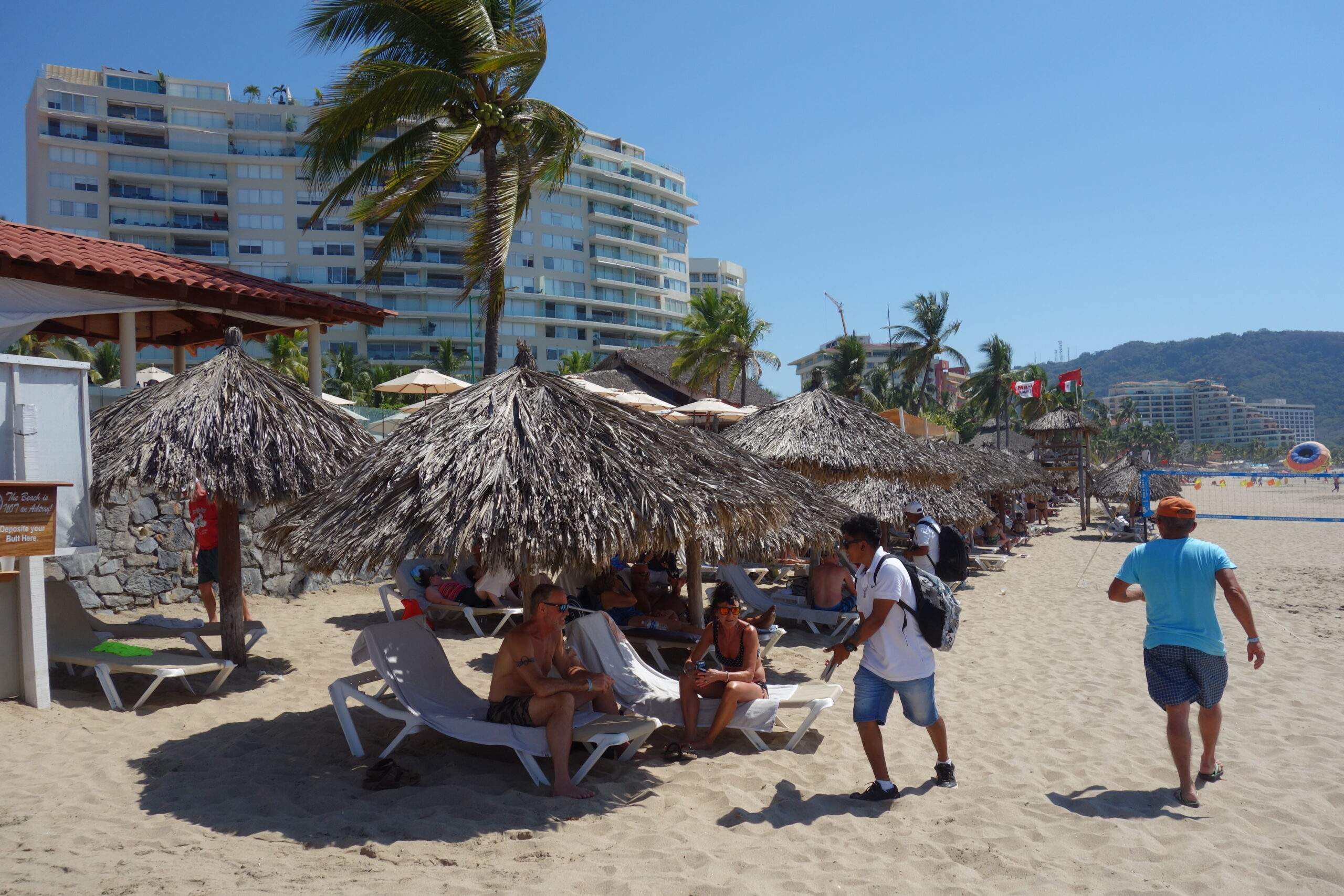 A Taste of the Mediterranean: Dive into the Rich Flavors of Menestra con Sepia con Olla GM