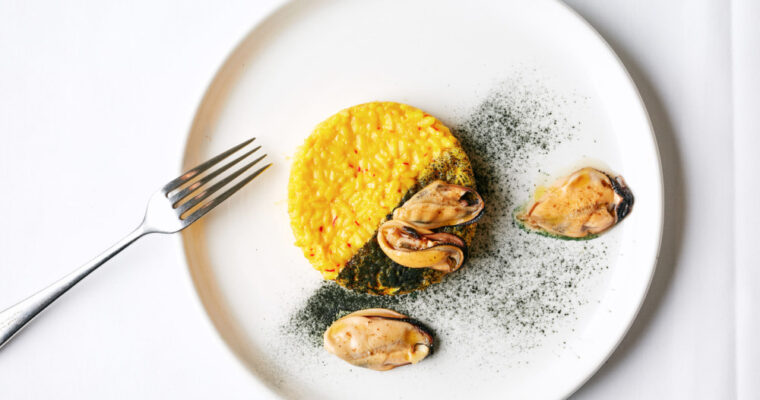 Experience gourmet cooking at home with Pollo con salsa de Queso y Albahaca and monsieur cuisine