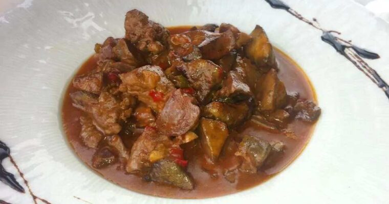 Experience the Rich Flavors of Estofado de Carne con MAMBO