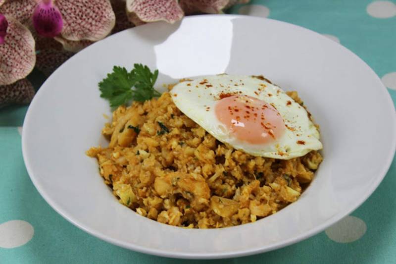 Healthy Comfort Food: Dive into a Bowl of Migas de Coliflor con Bacalao con Olla GM