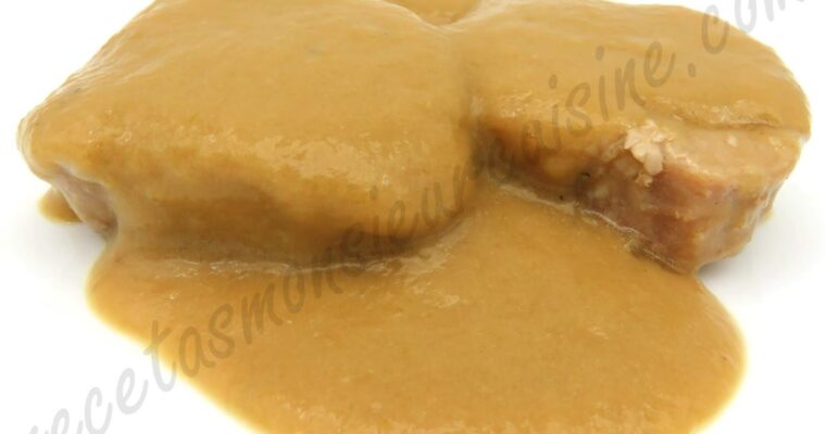 Step into Culinary Excellence with Medallones de Solomillo con cebolla al Pedro Ximénez con monsieur cuisine