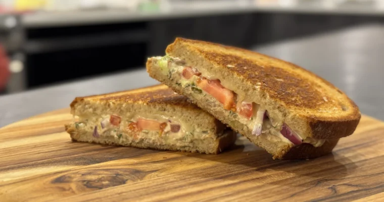 The Perfect Lunch Option: Tuna and Tomato Sandwich with GM Pot