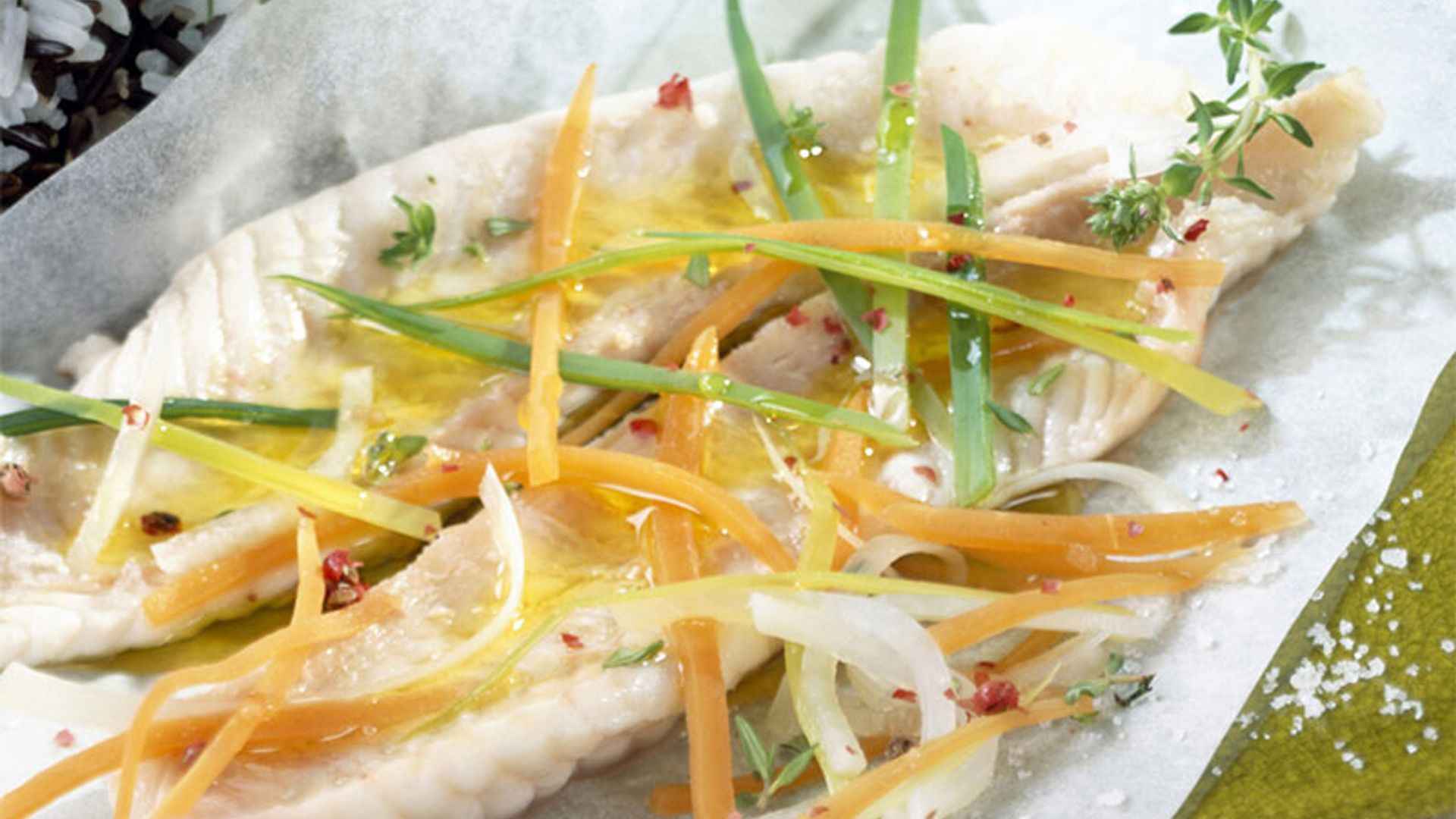 Unlock the Magic of Lenguado al Papillote with Olla GM: A Must-Try Dish!