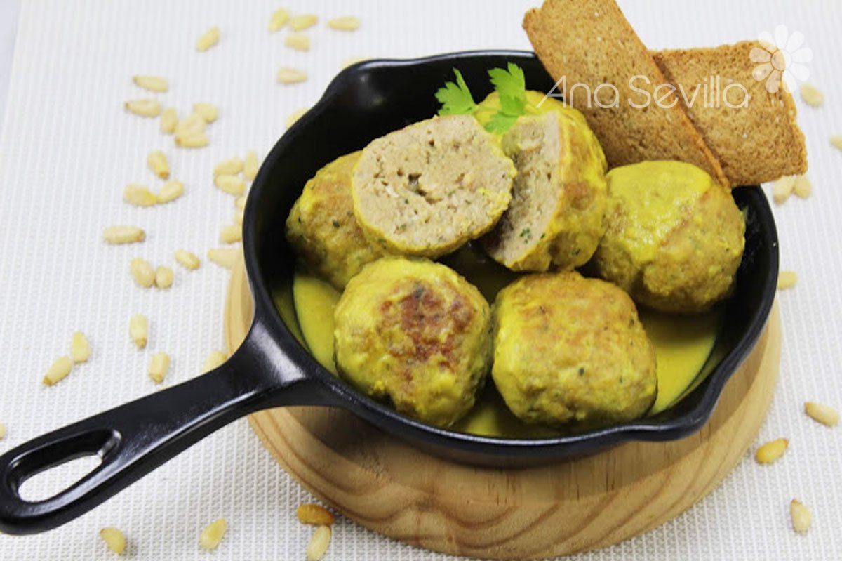 A Taste of Tradition: Albóndigas en Salsa de Piñones Reinvented with Olla GM