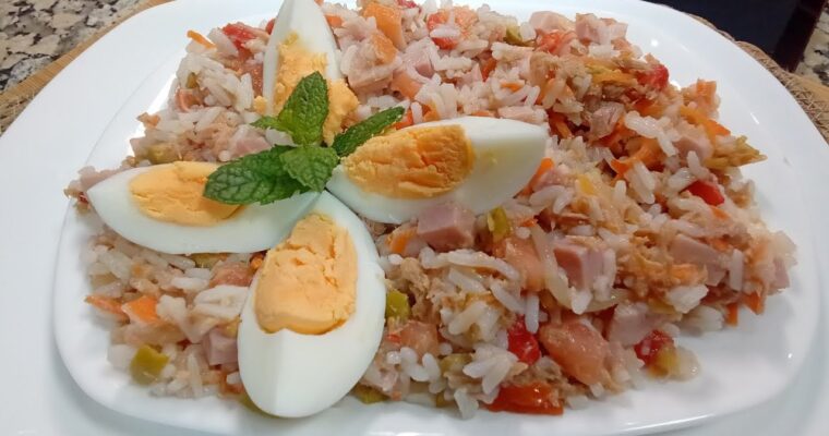 Impress Your Guests with a Colorful Rice Salad: Arroz Tres Delicias Recipe