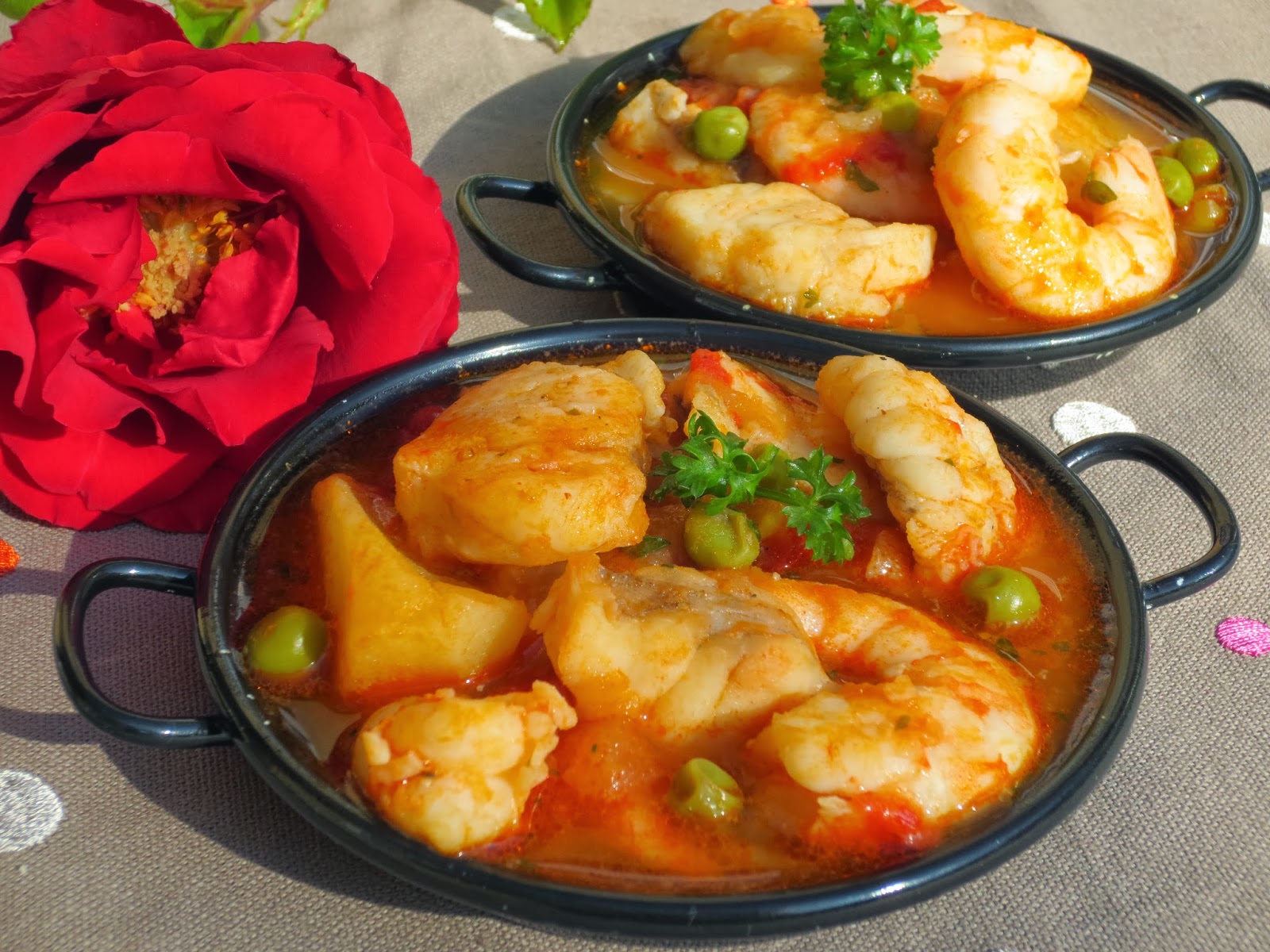 Impress Your Guests with CALDERETA DE RAPE Y LANGOSTINOS con olla GM: A Showstopper Dish