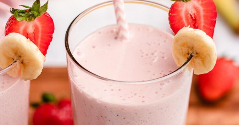 Indulge in a refreshing banana smoothie with your Monsieur Cuisine