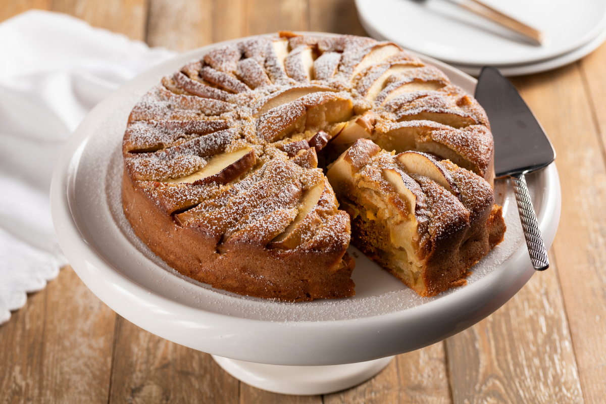 Indulge in the Perfect Combination: Thermomix Walnut and Apple Cake Recipe