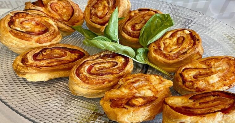 Delicious Hojaldritos de queso y fresa recipe for your Olla GM