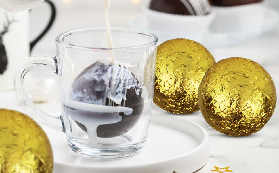 Indulge in the perfect blend of flavors with Galletas blanco y negro con MAMBO