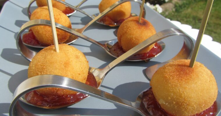 Savor the Flavor: Croquetas de Cebolla Frita y Queso de Cabra con MAMBO