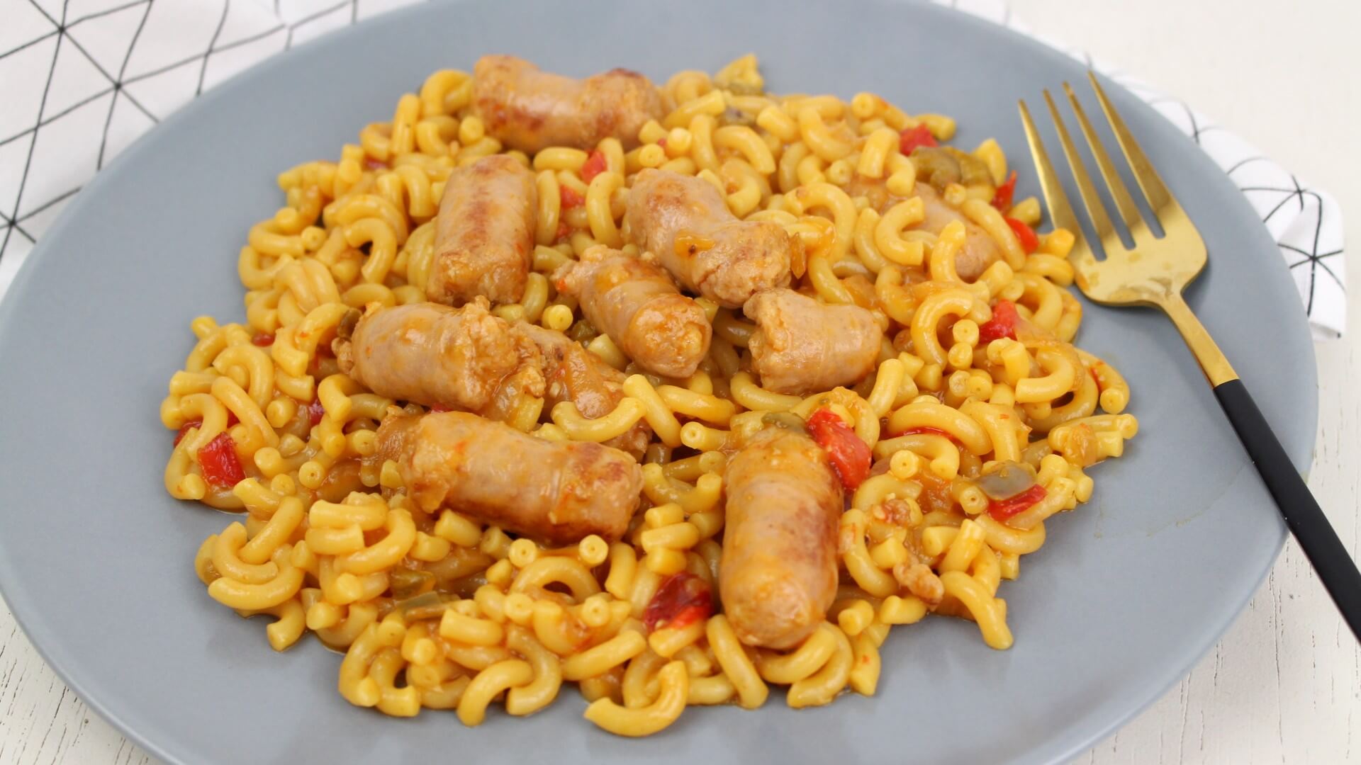 Deliciosas recetas de salchichas frescas guisadas con la olla GM