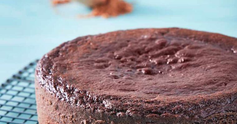 Indulge in the Perfect Chocolate Cake: Bizcocho de Chocolate Recipe with Thermomix