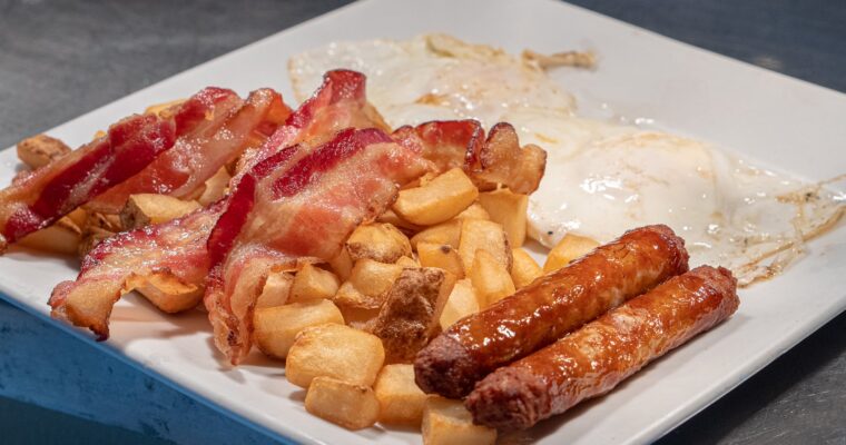 Savor the Flavor: Croquetas de Salchichas con MAMBO Recipe to Delight Your Taste Buds