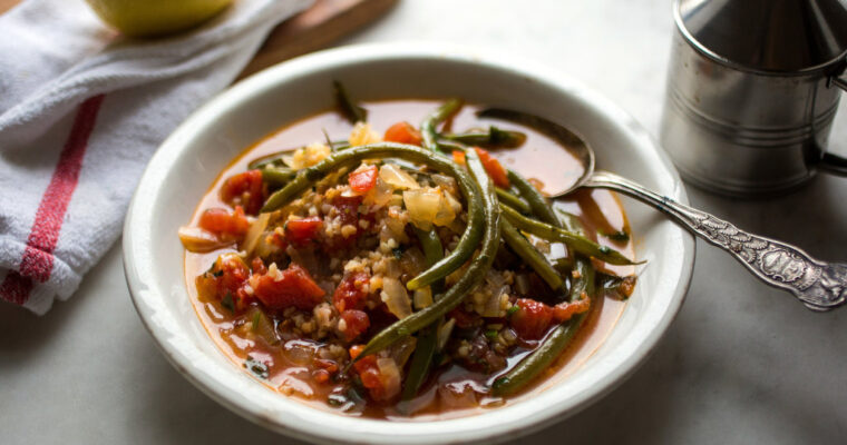Delicious and Nutritious: A Recipe for Green Soybean Stew with GM Pot