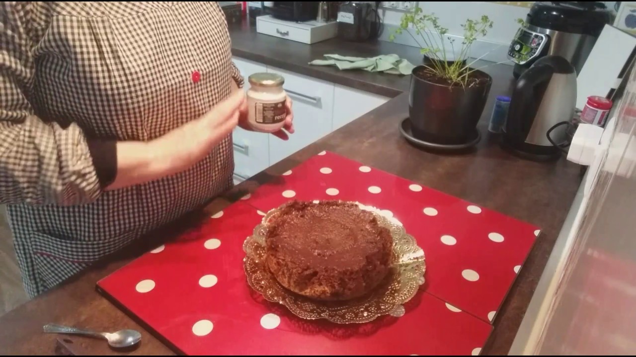 Delight your taste buds with Bocaditos de yogur y fresa con MAMBO