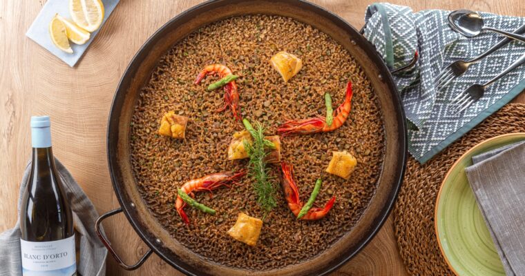 Delight Your Taste Buds with Fideuá de Calamares Made in Olla GM