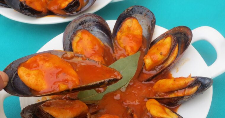 Easy and Delicious: How to Make Mejillones con Tomate in an Olla GM