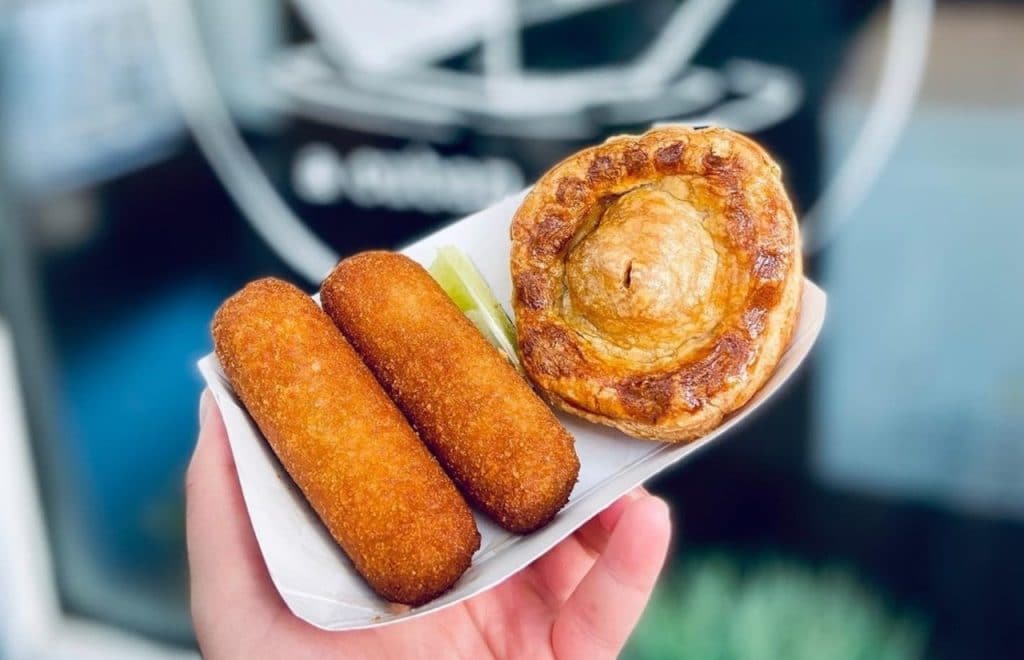 Satisfy Your Cravings with Delicious Croquetas con Mambo