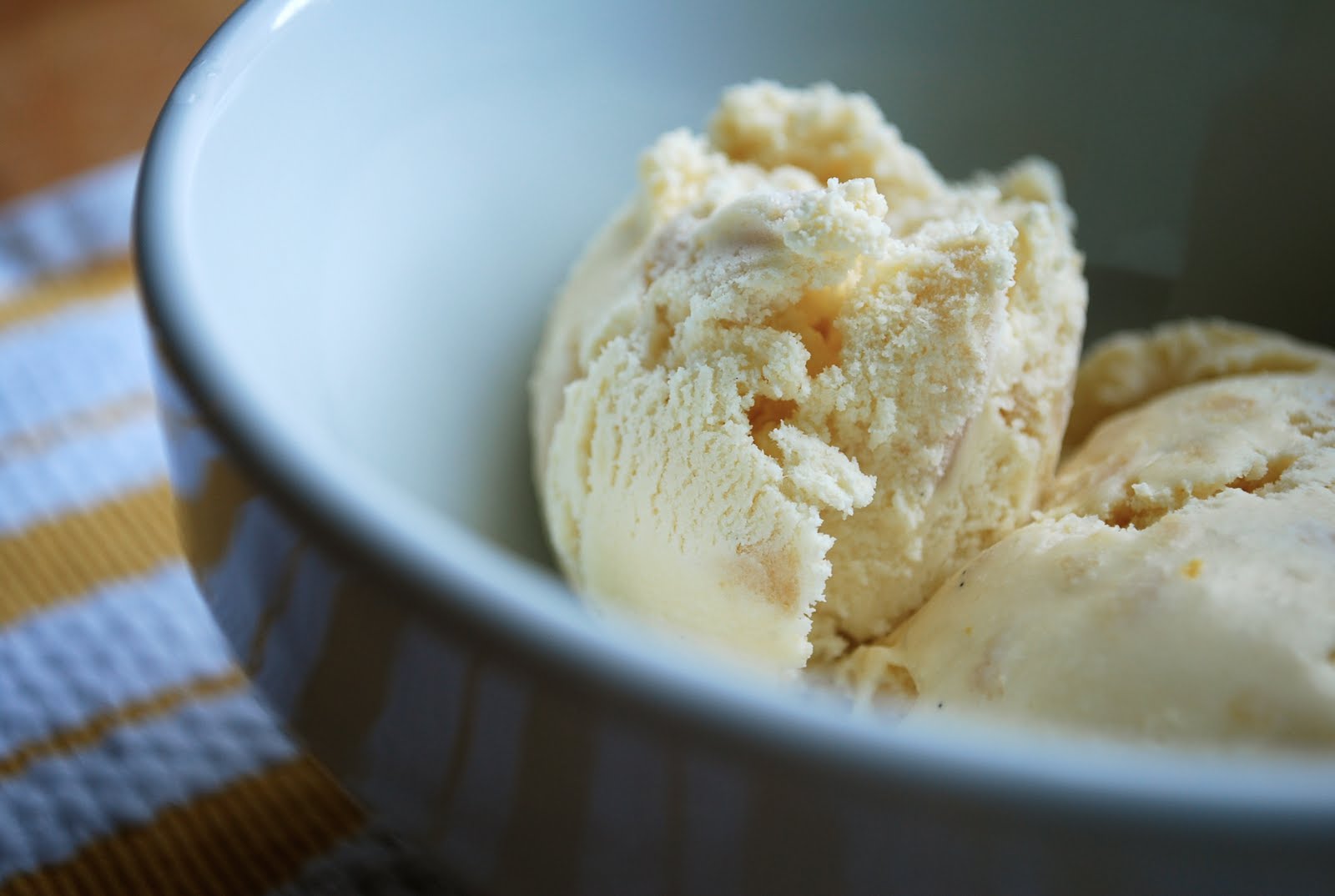 Cool Down with a Refreshing Pear Ice Cream Recipe Made in the Thermomix