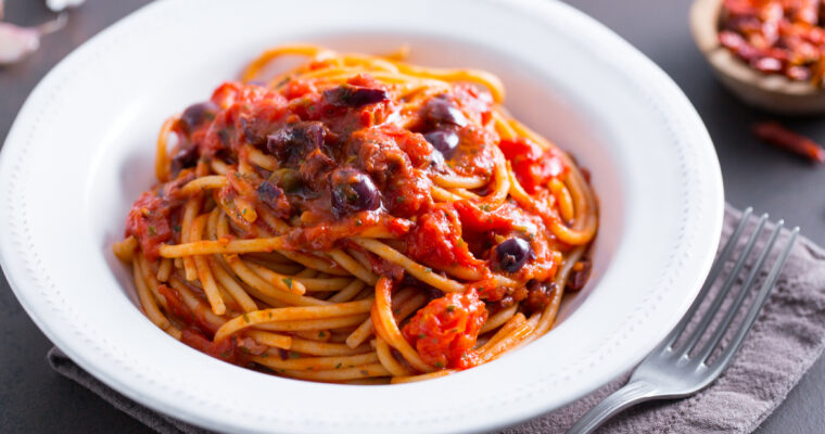 Explore the Flavorful World of Pasta alla Puttanesca with Thermomix: Adding a Bell Pepper Twist