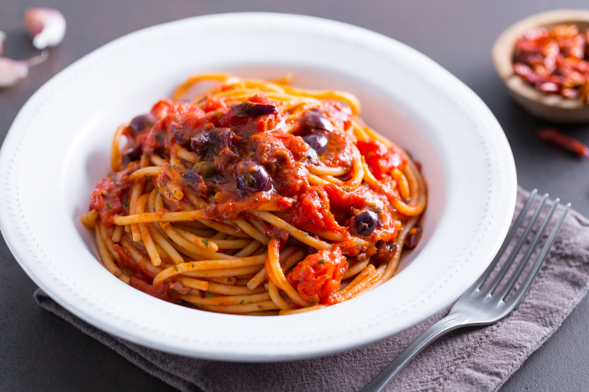 Explore the Flavorful World of Pasta alla Puttanesca with Thermomix: Adding a Bell Pepper Twist